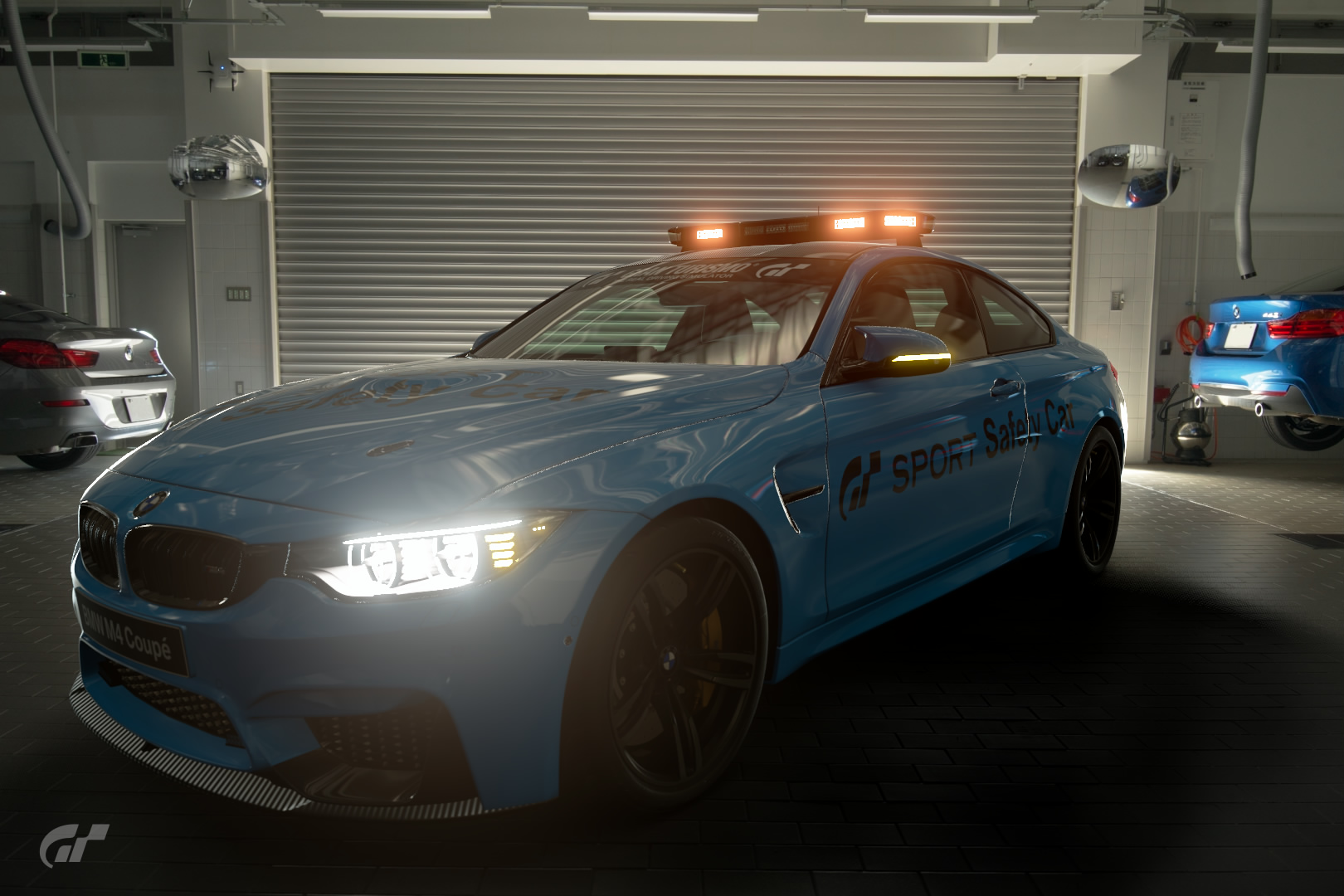 BMW 木場サービス・センター M4 Safety Car